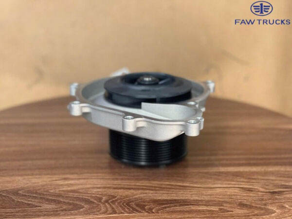 BƠM NƯỚC XE ĐẦU KÉO FAW 445HP