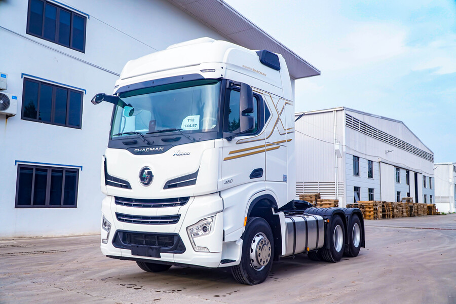 Xe đầu kéo Shacman X6000 Weichai 460HP cầu láp
