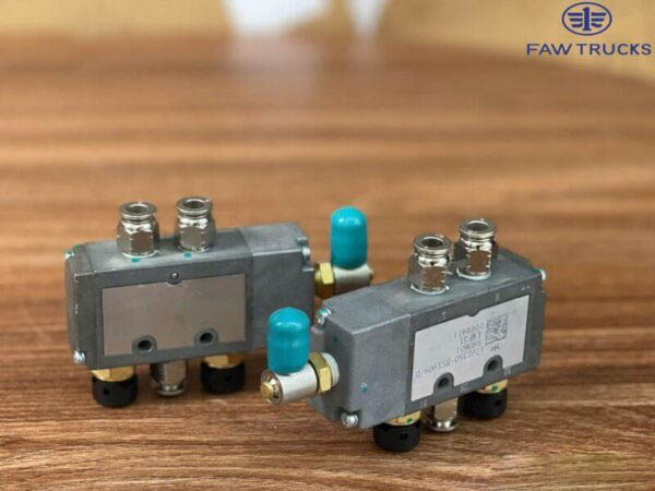 HỘP DIÊM CHUYỂN TẦNG HỘP SỐ XE ĐẦU KÉO FAW 375HP