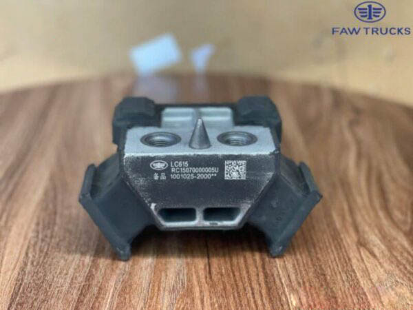 CAO SU CHÂN MÁY TRƯỚC XE ĐẦU KÉO FAW 460HP