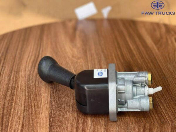 PHANH TAY RƠ MOOC XE ĐẦU KÉO FAW 460HP