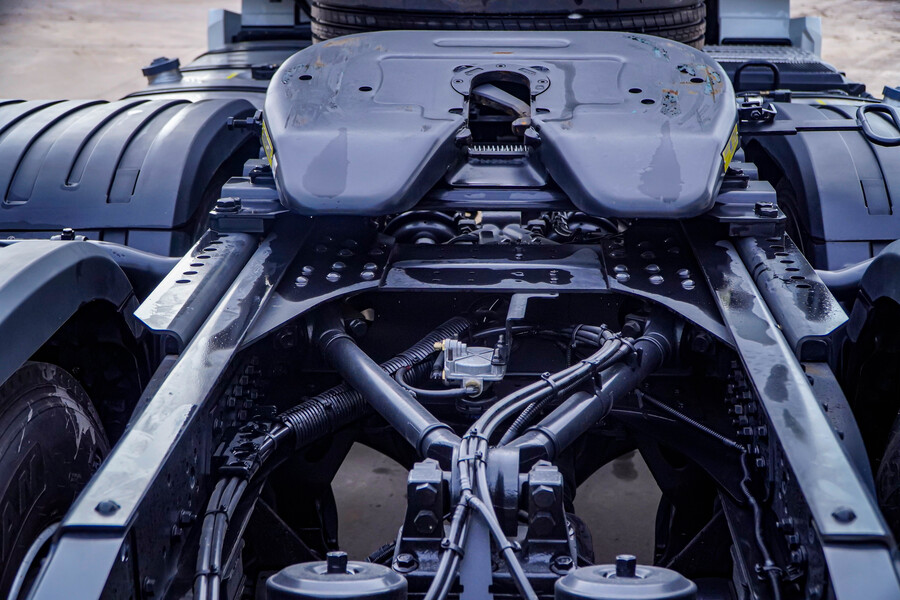 Xe đầu kéo Shacman X6000 Weichai 460HP cầu láp