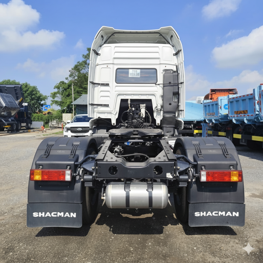 XE ĐẦU KÉO SHACMAN H3000S 4X2 WEICHAI 300HP CẦU LÁP