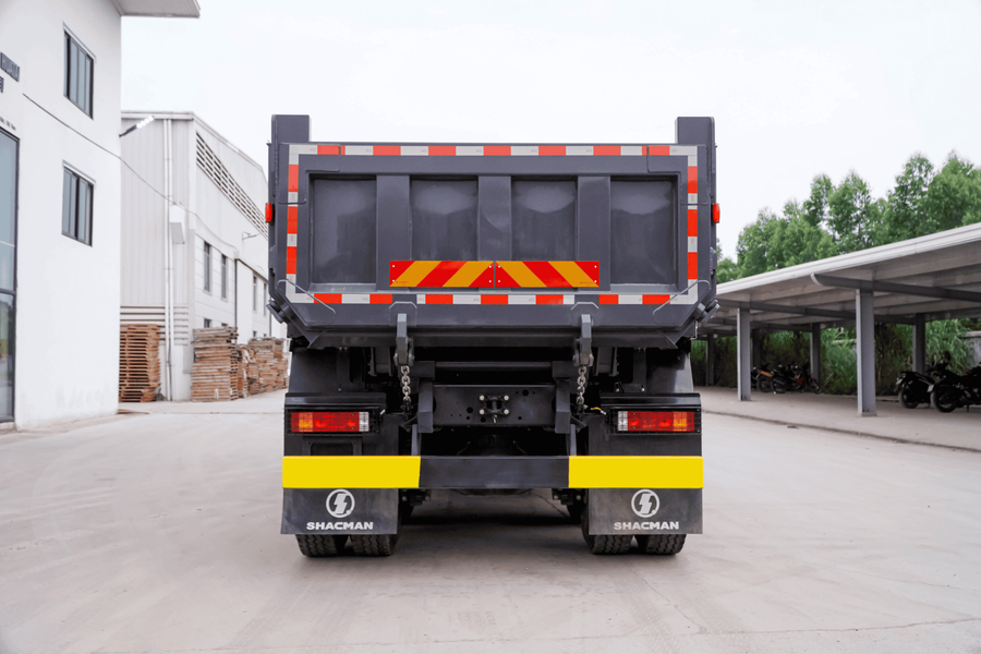 XE BEN SHACMAN H3000S 8X4 WEICHAI 400HP THÙNG U