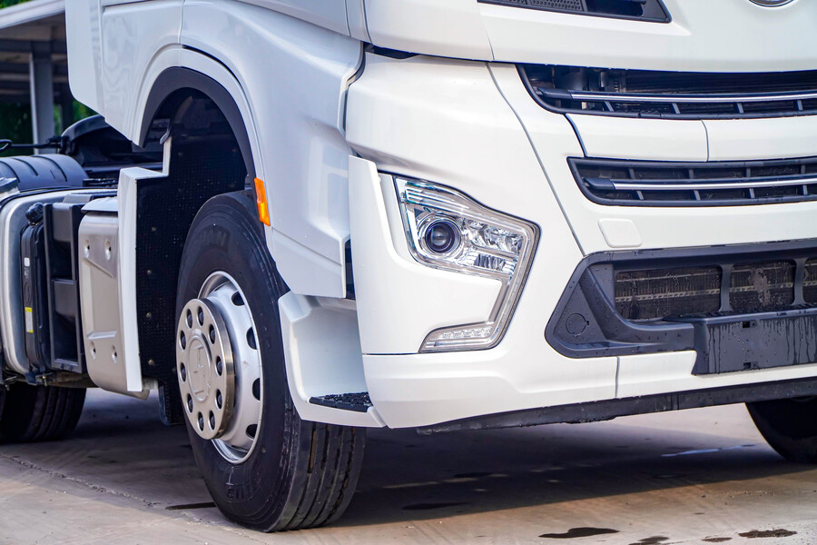 Xe đầu kéo Shacman X6000 Weichai 460HP cầu láp